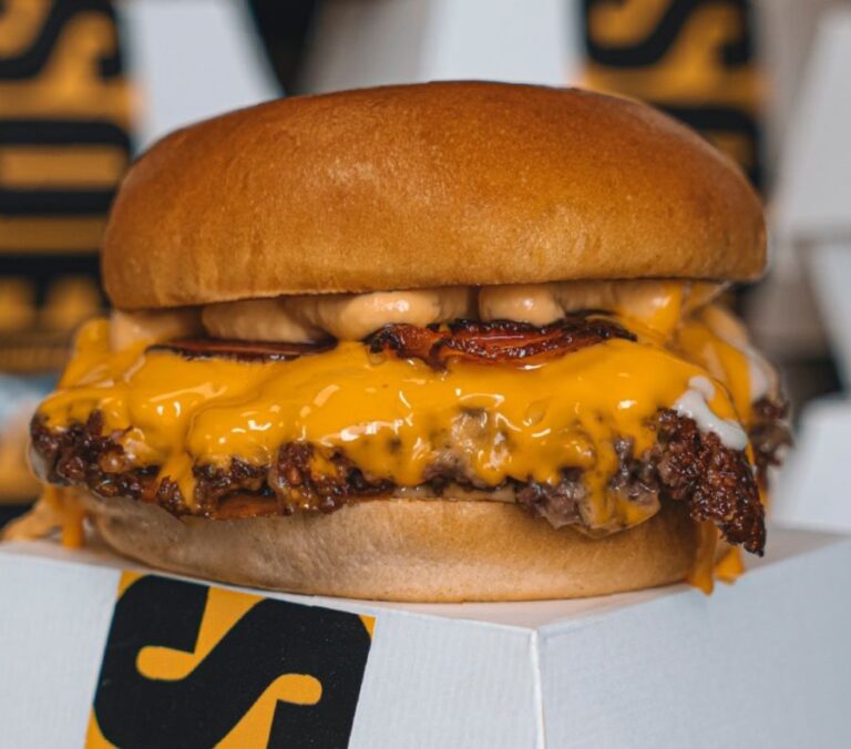 Hamburguesa Dobles Quesos de SOFI Street